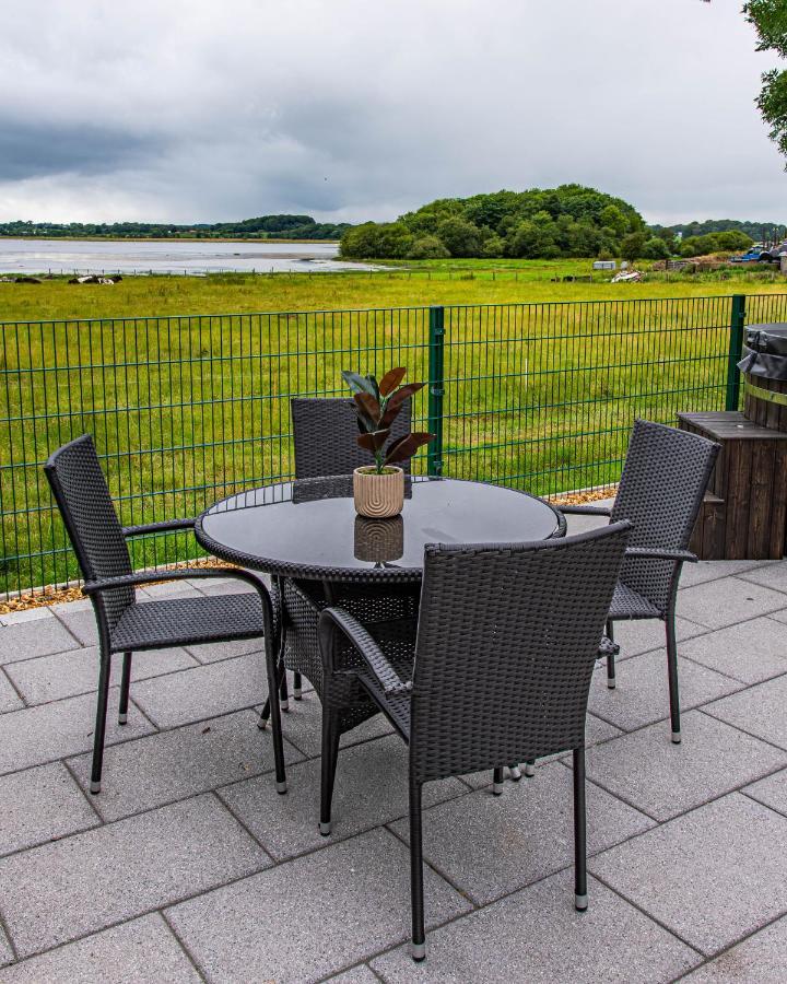 Lough Beg Glamping Hotel Newferry Exterior photo