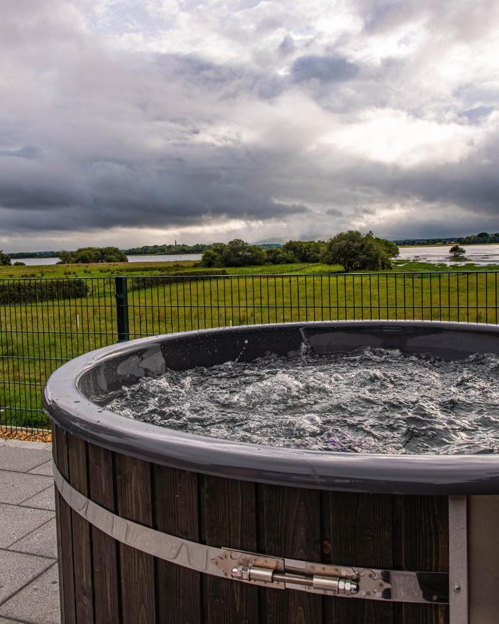 Lough Beg Glamping Hotel Newferry Exterior photo